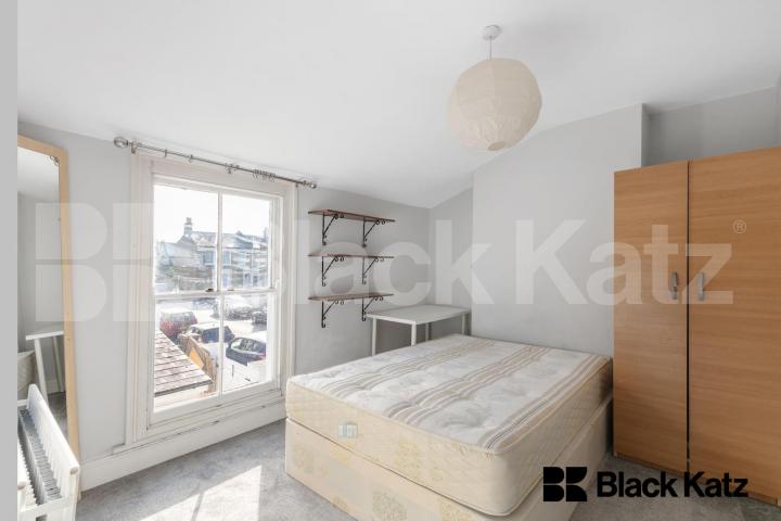 Charming 5-Bed Georgian Gem in SE15: Ideal for Students and Sharers Friary Road, Peckham